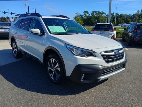 Certified 2022 Subaru Outback Limited image 3