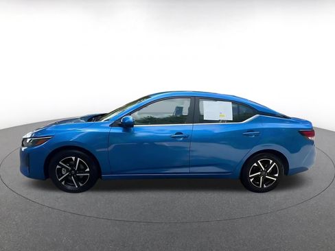 Used 2025 Nissan Sentra SV FWD image 9