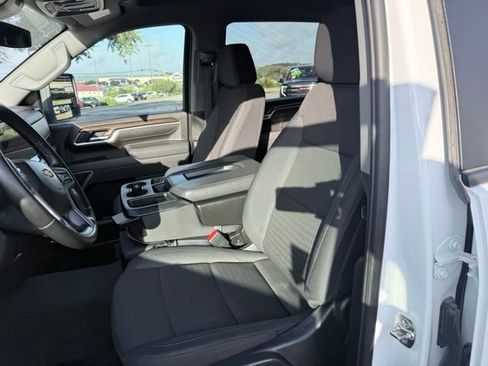 Used 2025 Chevrolet Silverado 2500 LT w/ Convenience Package AWD/4WD image 18