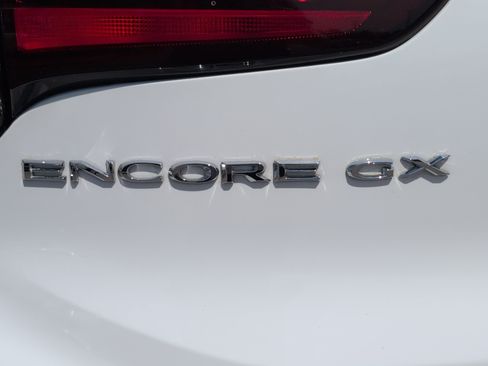 Used 2023 Buick Encore GX Preferred w/ Cold Weather Comfort Package FWD image 6