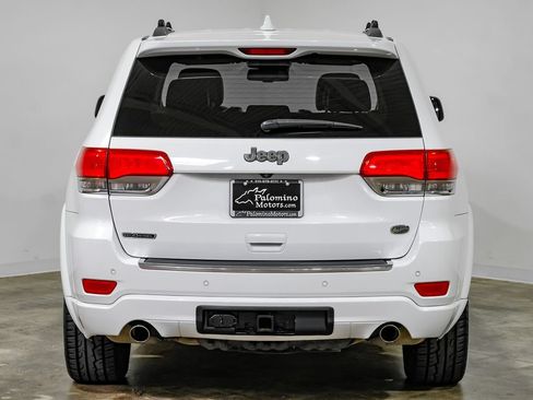 Used 2015 Jeep Grand Cherokee Overland w/ Advanced Technology Group RWD image 11