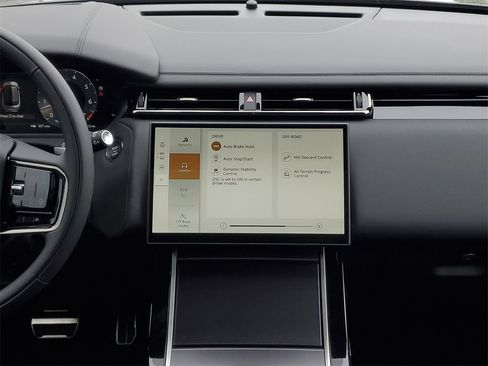 New 2026 Land Rover Range Rover Velar Dynamic SE image 30