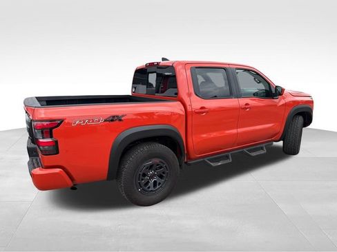 Certified 2026 Nissan Frontier PRO-4X w/ Tow Package AWD/4WD image 8