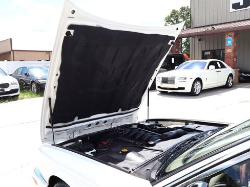 Used 2003 Jaguar XJ8 L RWD image 52
