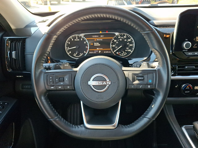 Used 2025 Nissan Pathfinder SV FWD image 19