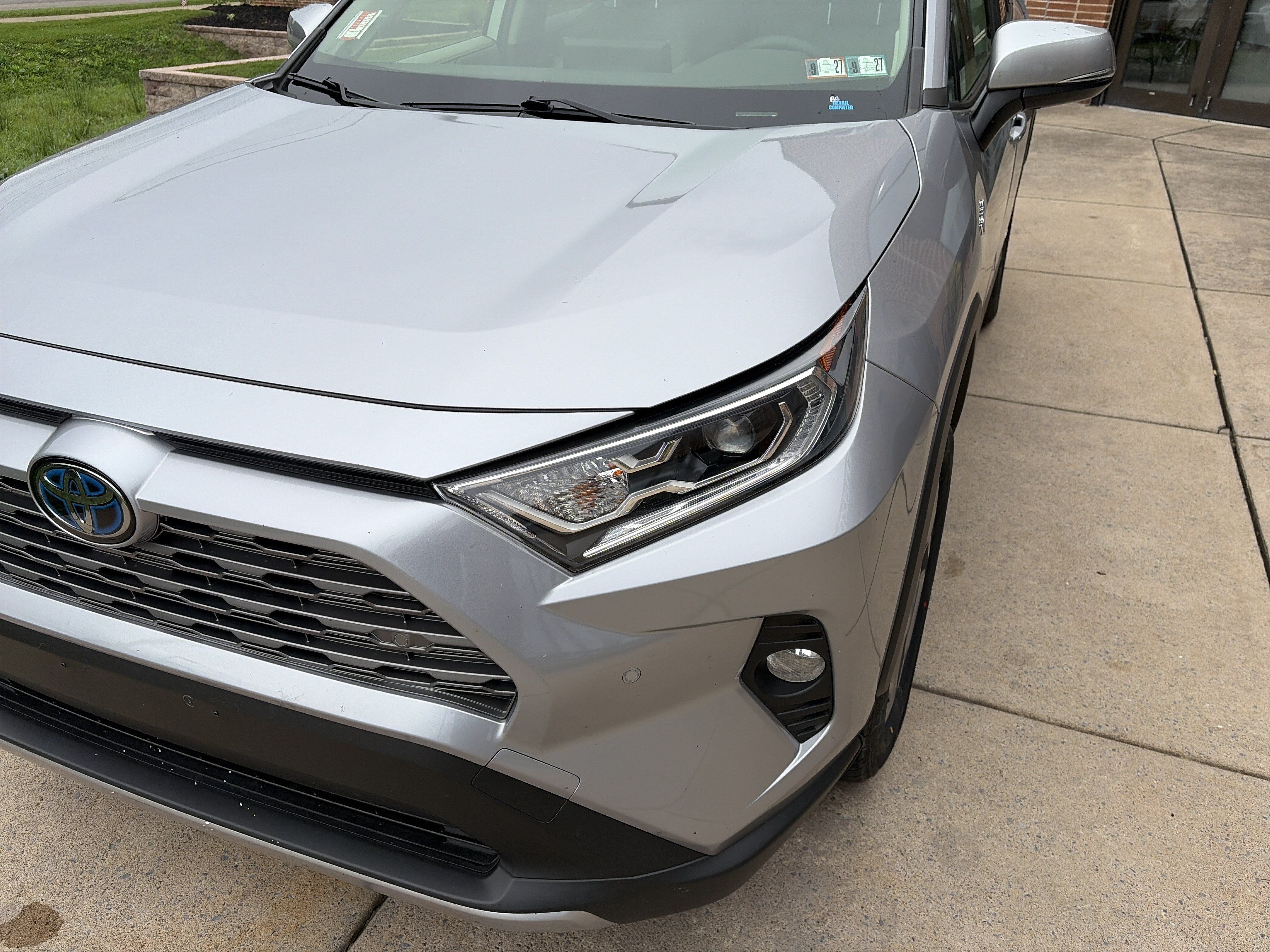 Used 2019 Toyota RAV4 Limited w/ Carpet Mat Package AWD/4WD image 10