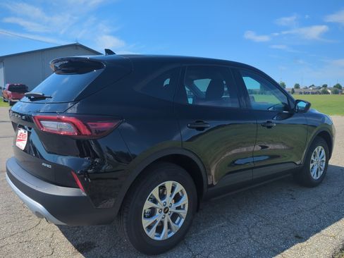 New 2025 Ford Escape Active w/ Cold Weather Package image 7