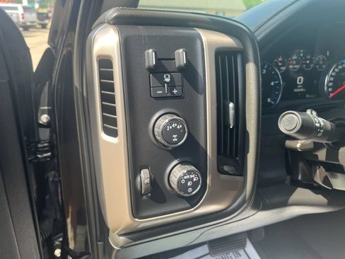 Used 2017 GMC Sierra 3500 Denali w/ Duramax Plus Package AWD/4WD image 21