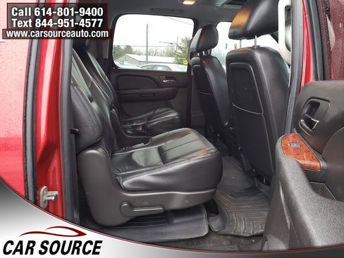 Used 2012 GMC Yukon XL SLT w/ Regional Value Package image 27