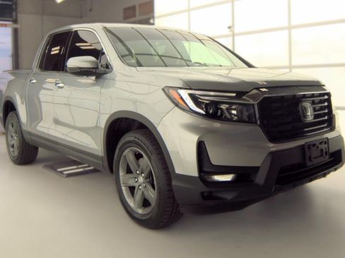 Used 2023 Honda Ridgeline RTL-E image 2