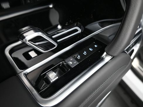 New 2025 Land Rover Range Rover SE AWD/4WD image 20