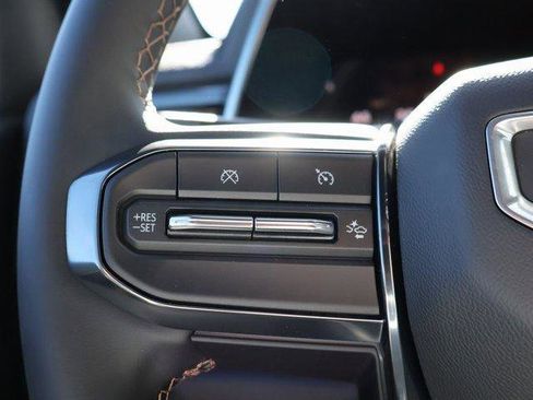 New 2026 GMC Canyon AT4 image 24