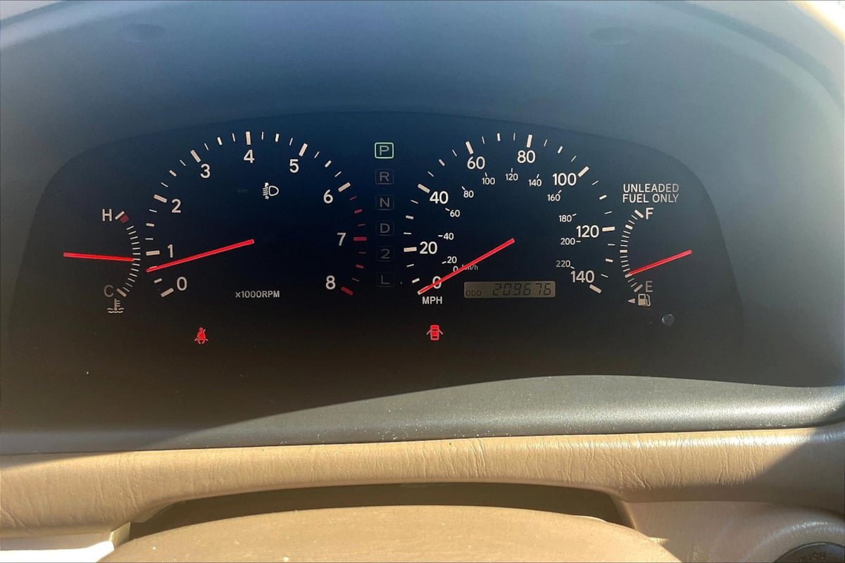 Used 2000 Lexus ES 330 w/ Lexus Value Pkg FWD image 10