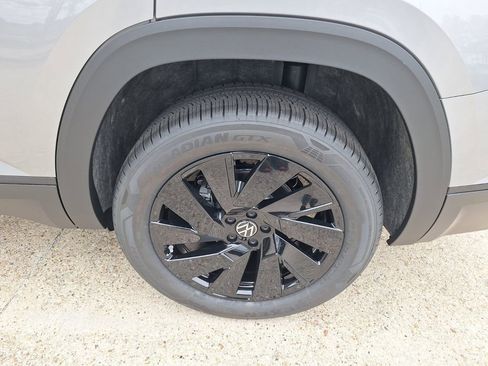 New 2026 Volkswagen Atlas SE image 24