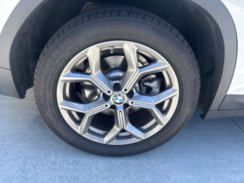 Used 2024 BMW X3 sDrive30i w/ Premium Package RWD image 7