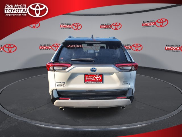 Used 2024 Toyota RAV4 XSE AWD/4WD image 7