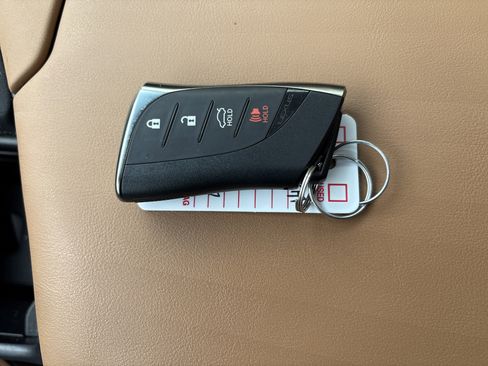 Certified 2019 Lexus ES 350 Luxury image 36