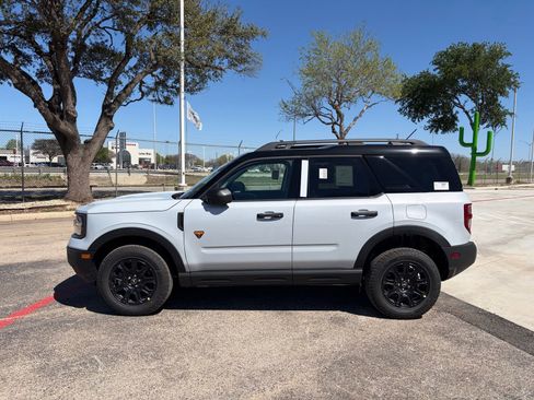 New 2026 Ford Bronco Sport Badlands w/ Badlands Tech Package AWD/4WD image 2