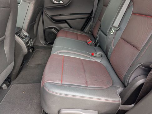 Used 2025 Chevrolet Blazer RS image 8