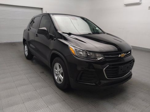Used 2020 Chevrolet Trax LS w/ Tint and Cruise Package image 13