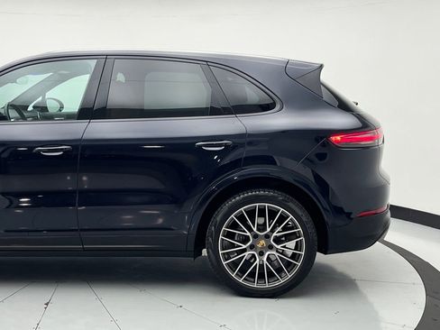 Used 2021 Porsche Cayenne image 45
