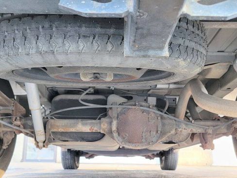 Used 2005 Chevrolet Astro Passenger image 23