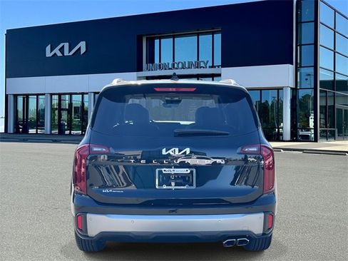 New 2025 Kia Telluride S image 5