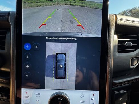 Used 2024 Ford Expedition King Ranch image 30