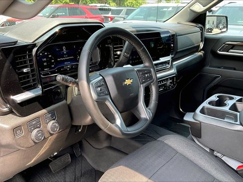 Used 2023 Chevrolet Silverado 1500 LT w/ Protection Package AWD/4WD image 13