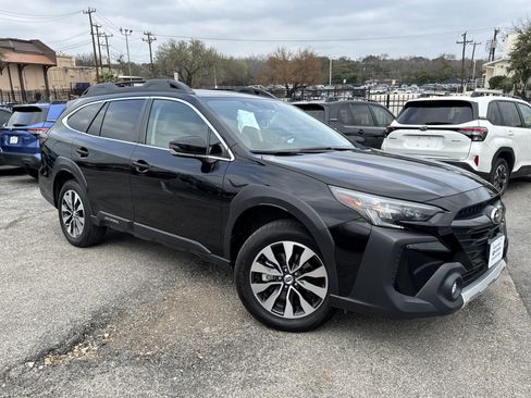 Used 2023 Subaru Outback Limited image 1