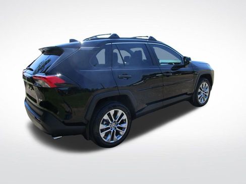 Used 2024 Toyota RAV4 XLE Premium FWD image 8