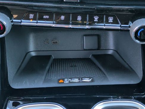 New 2026 Chevrolet Traverse LT w/ Driver Confidence Package image 28