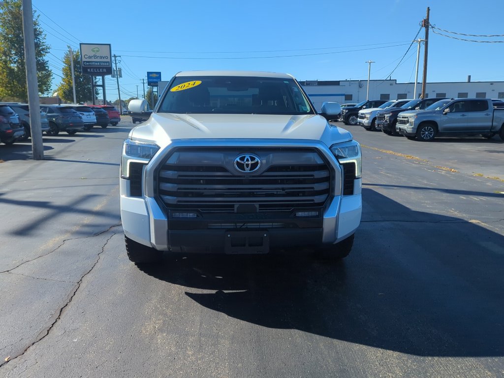 Used 2024 Toyota Tundra Limited AWD/4WD image 3