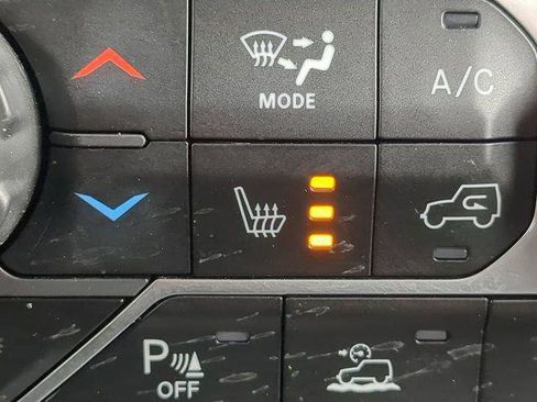 Certified 2025 Jeep Wrangler Unlimited Sahara w/ Safety Group image 26