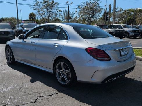 Used 2018 Mercedes-Benz C 300 4MATIC Sedan image 4
