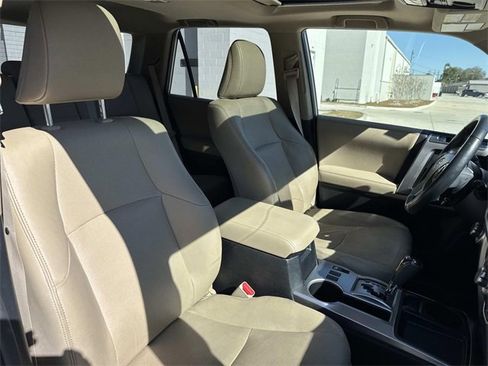 Used 2018 Toyota 4Runner Limited image 10