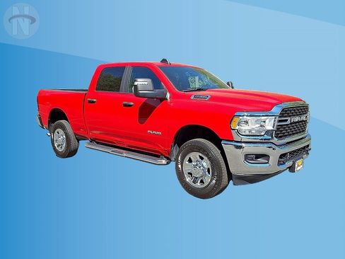 Used 2024 RAM 2500 Big Horn w/ Bed Utility Group AWD/4WD image 2