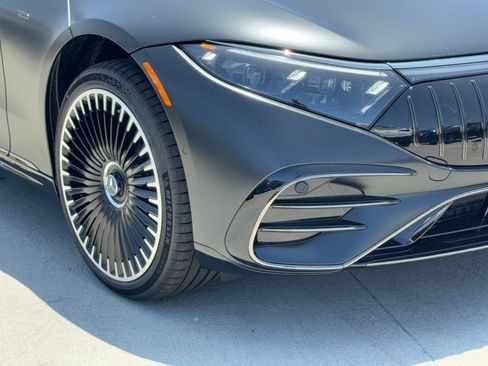 New 2025 Mercedes-Benz EQS AMG 4MATIC image 4