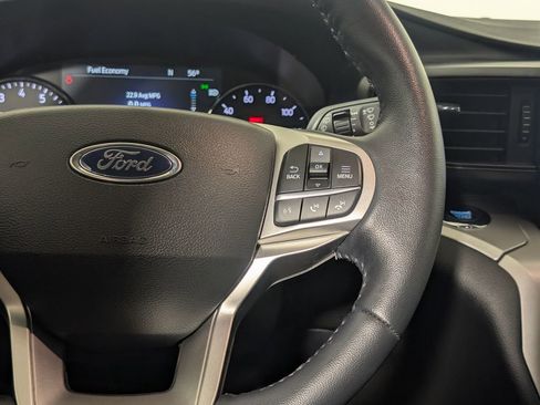 Certified 2022 Ford Explorer XLT image 20