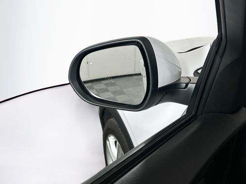 Used 2025 Buick Encore GX Preferred FWD image 16