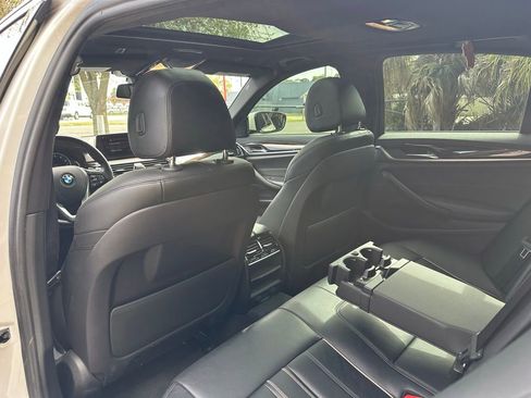 Used 2018 BMW 530i RWD image 37