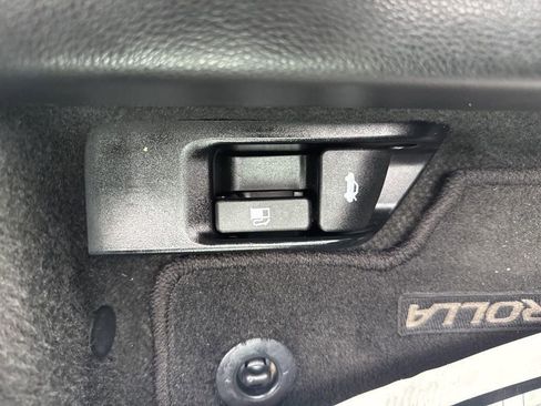 Used 2022 Toyota Corolla LE image 30