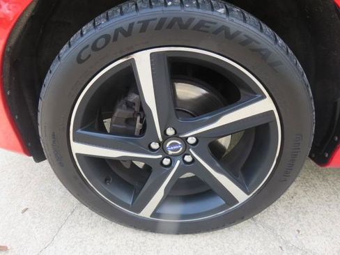 Used 2015 Volvo XC60 T6 R-Design image 12