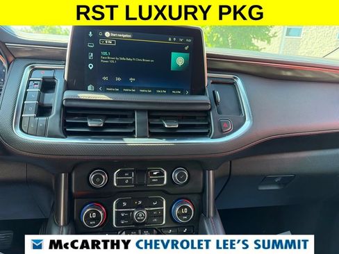 Used 2022 Chevrolet Suburban RST w/ Luxury Package AWD/4WD image 7
