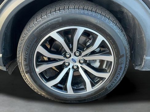 Used 2025 Ford Explorer ST-Line image 10