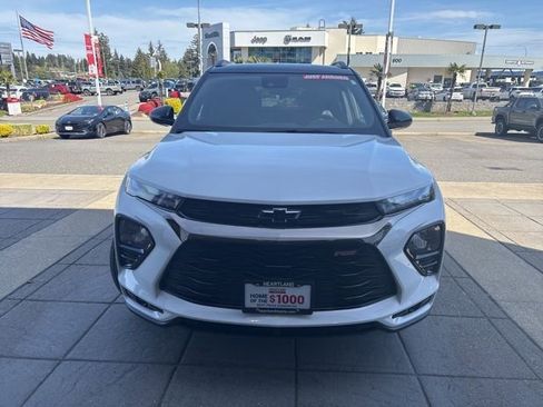 Used 2023 Chevrolet TrailBlazer RS w/ Convenience Package image 2