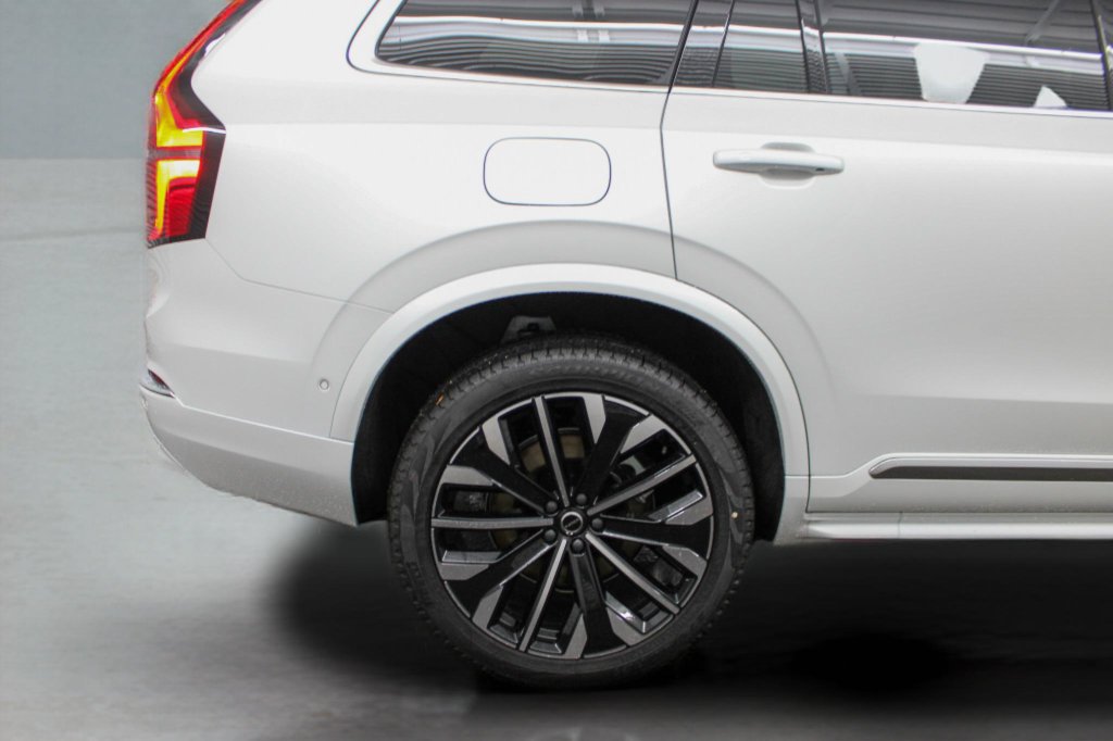 Certified 2026 Volvo XC90 B6 Ultra w/ Protection Package AWD/4WD image 34
