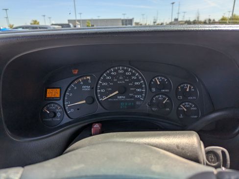 Used 2002 Chevrolet Silverado 2500 LS w/ Off-Road Skid Plate Pkg AWD/4WD image 16