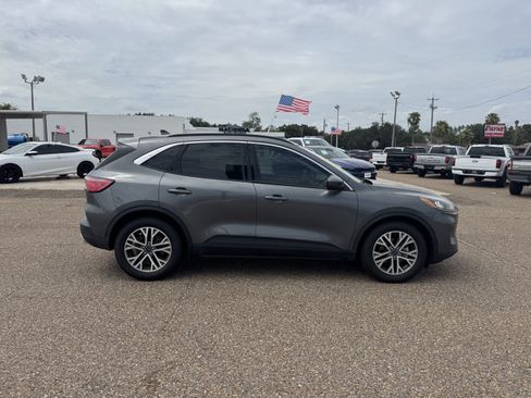 Used 2022 Ford Escape SEL FWD image 4