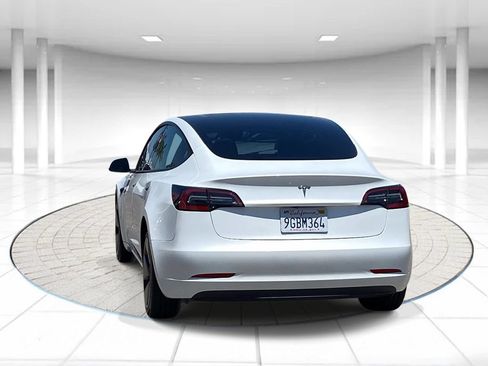 Used 2023 Tesla Model 3 Standard Range RWD image 3